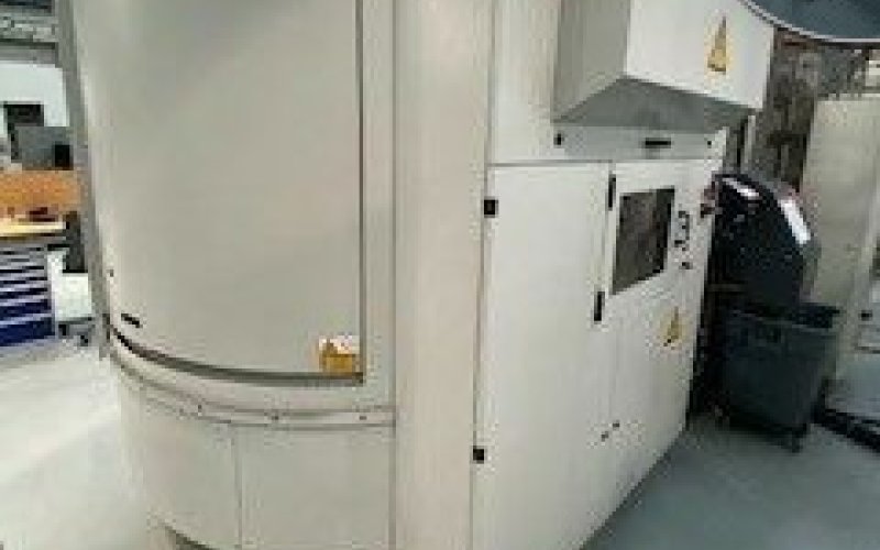 Вертикально-фрезерный станок с ЧПУ MIKRON HSM 600
