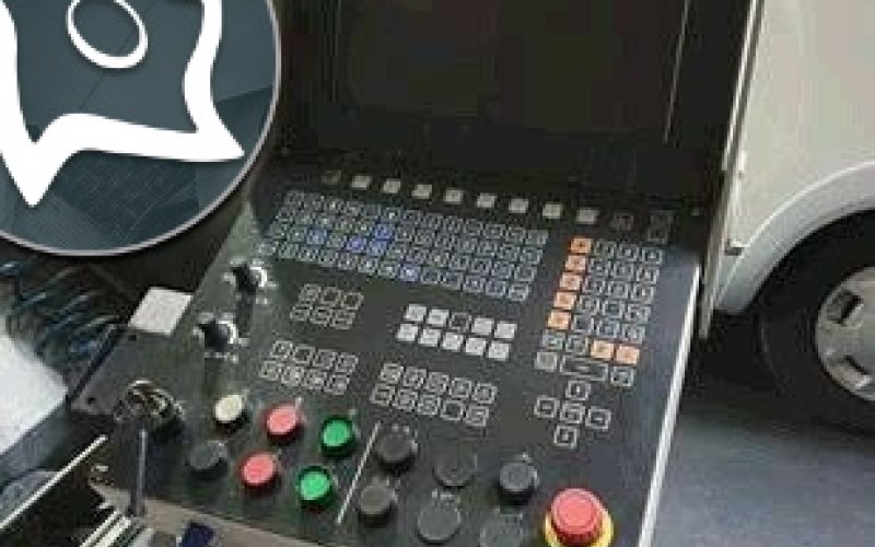 Вертикально-фрезерный станок с ЧПУ MIKRON VCP 1000