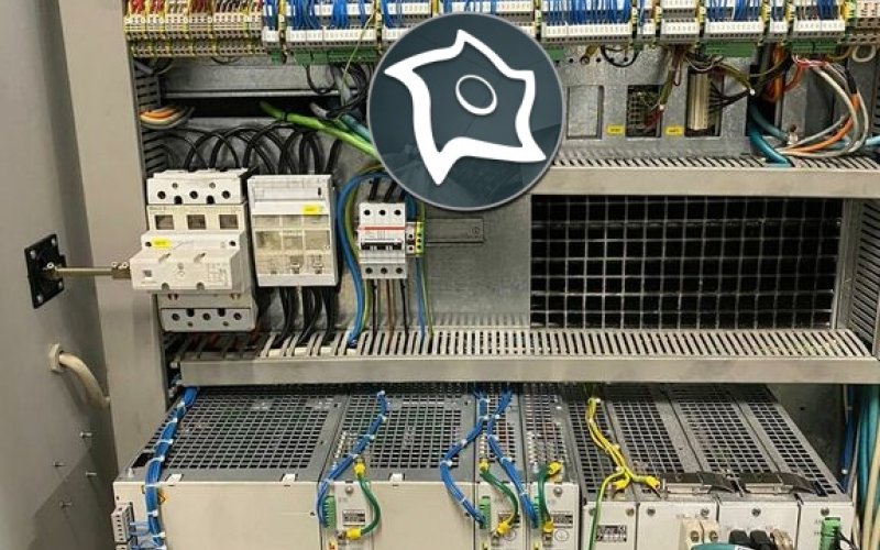 Вертикально-фрезерный станок с ЧПУ Mikron VCP 710