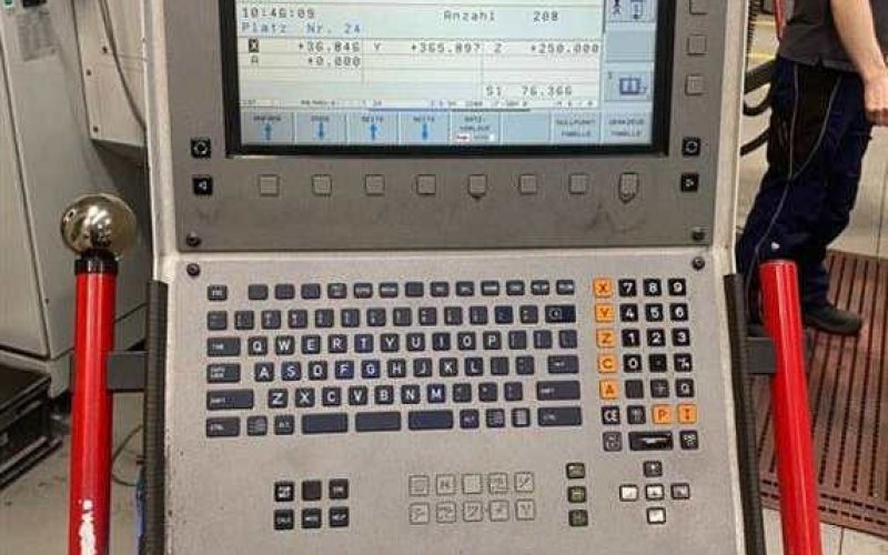 Вертикальний обробний центр HERMLE C 30 U - 4-осьовий