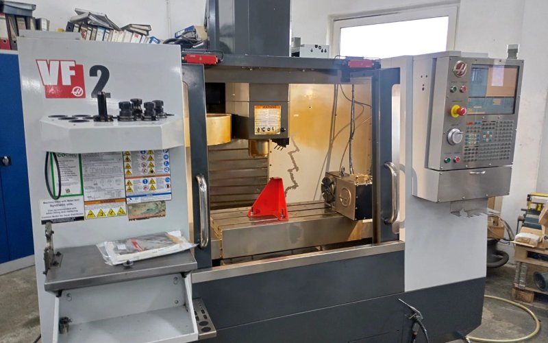 Вертикальный фрезерный обрабатывающий центр с ЧПУ + 4-я ось HAAS  VF-2 + HRT-160