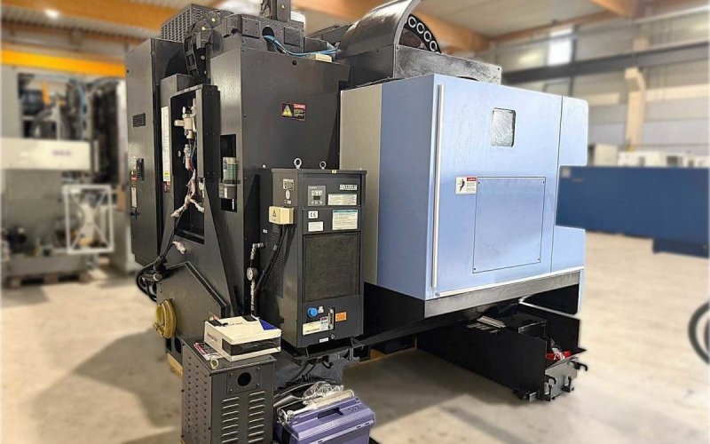Вертикальний фрезерний обробний центр з ЧПУ DOOSAN DNM 5700