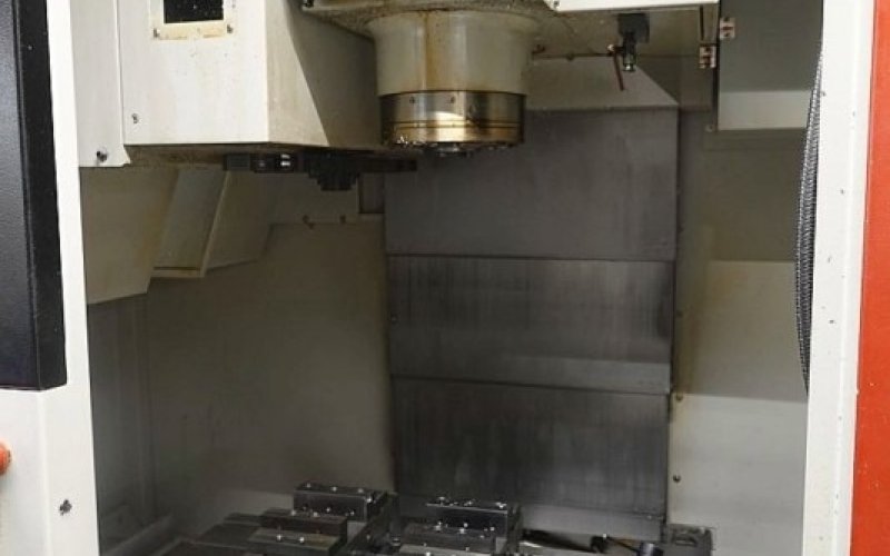 Вертикальный фрезерный обрабатывающий центр с ЧПУ QUASER MV 154 C-10B