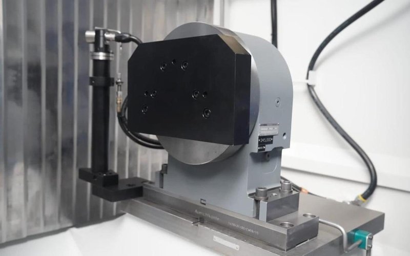 Вертикальный обрабатывающий центр CHIRON MILL 1250