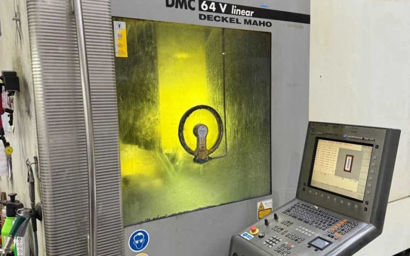 Вертикальный обрабатывающий центр DMG DECKEL MAHO DMC 64 V 