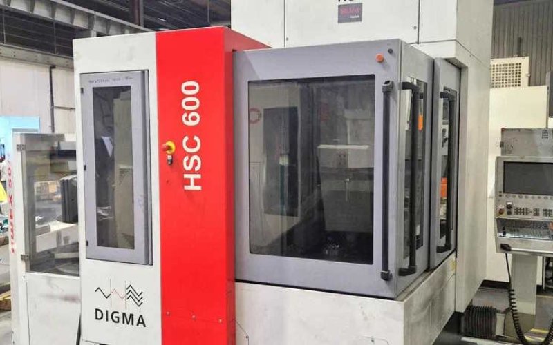 Вертикальный обрабатывающий центр EXERON DIGMA HSC 600