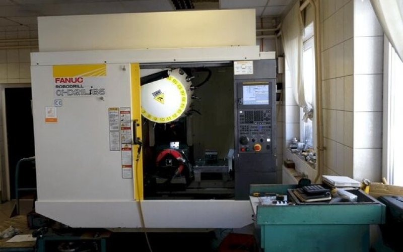 Вертикальный обрабатывающий центр FANUC Alfa D21LiB5