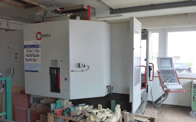 Вертикальный обрабатывающий центр HERMLE C 1200