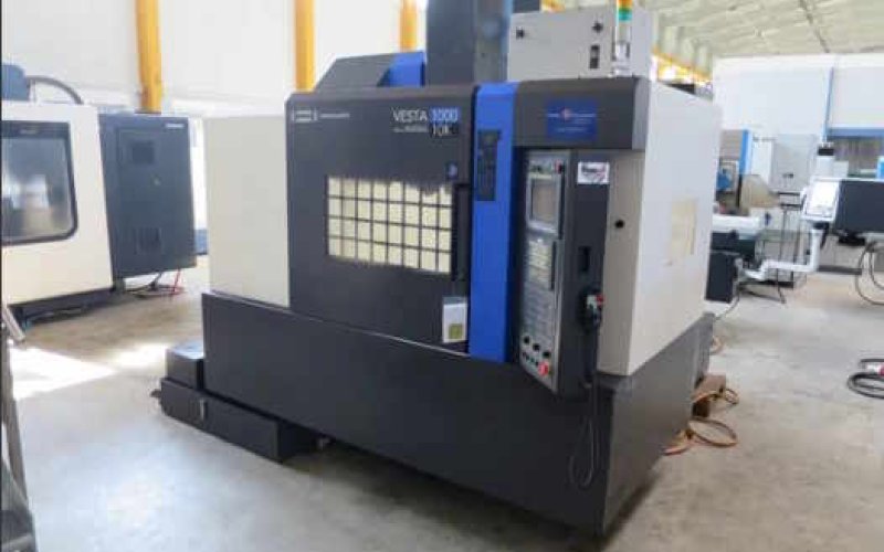 Вертикальный обрабатывающий центр Hwacheon Vesta 1000