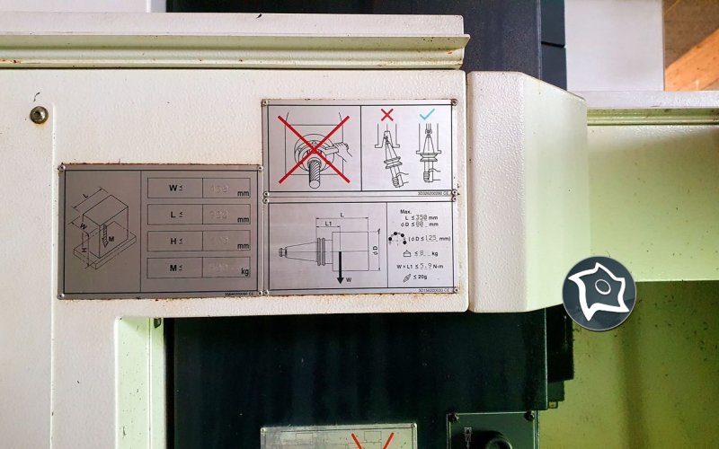 Вертикальный обрабатывающий центр Mazak VCS 430A