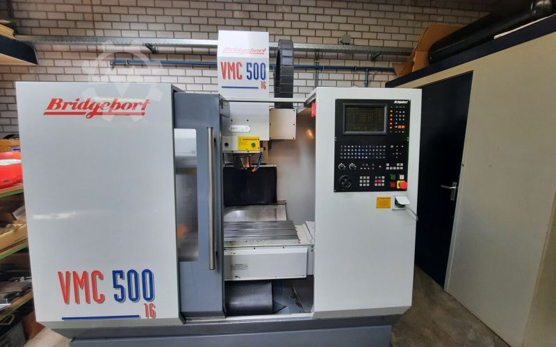 Вертикальний обробний центр з ЧПУ Bridgeport VMC 500