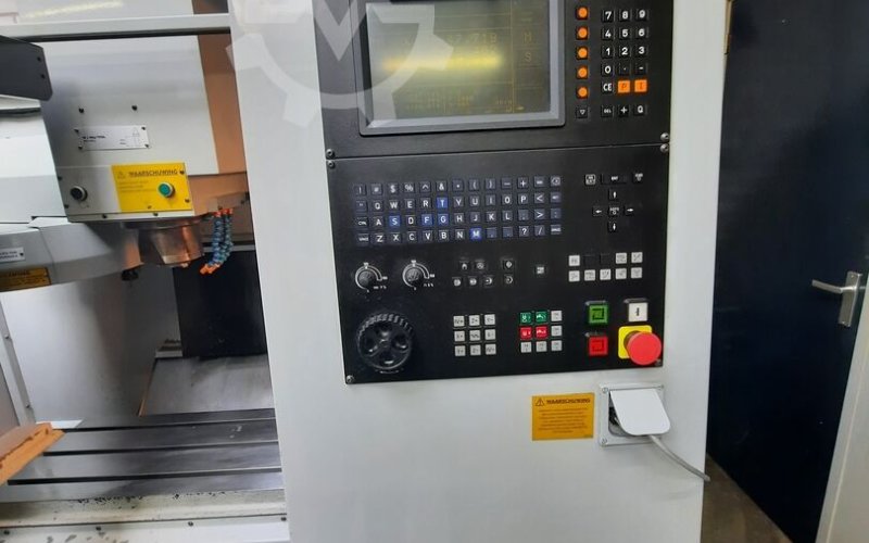 Вертикальный обрабатывающий центр с ЧПУ Bridgeport VMC 500 