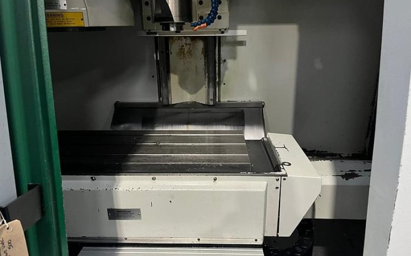 Вертикальний обробний центр з ЧПУ Bridgeport VMC500 XP