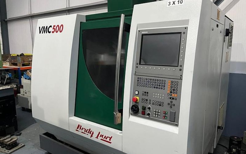 Вертикальный обрабатывающий центр с ЧПУ  Bridgeport VMC500 XP