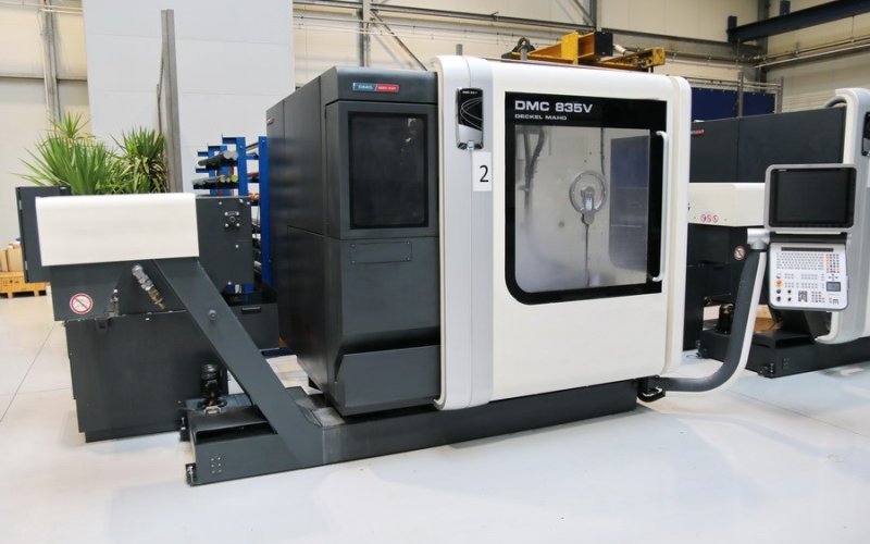 Вертикальний обробний центр з ЧПУ DECKEL MAHO - DMC 835 V New Design -134