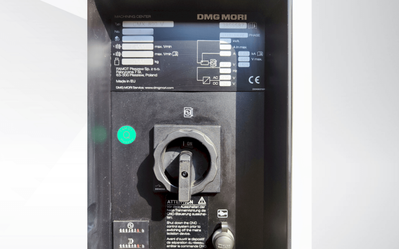 Вертикальний обробний центр з ЧПУ DMG MORI CMX 800 V