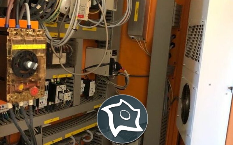 Вертикальний обробний центр з ЧПУ HURCO VMX 50