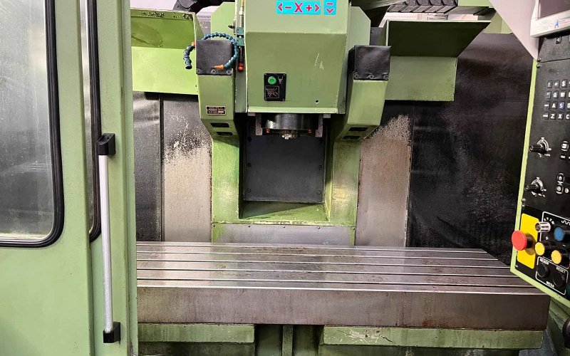 Вертикальный обрабатывающий центр с ЧПУ KONDIA CM 1650 CNC