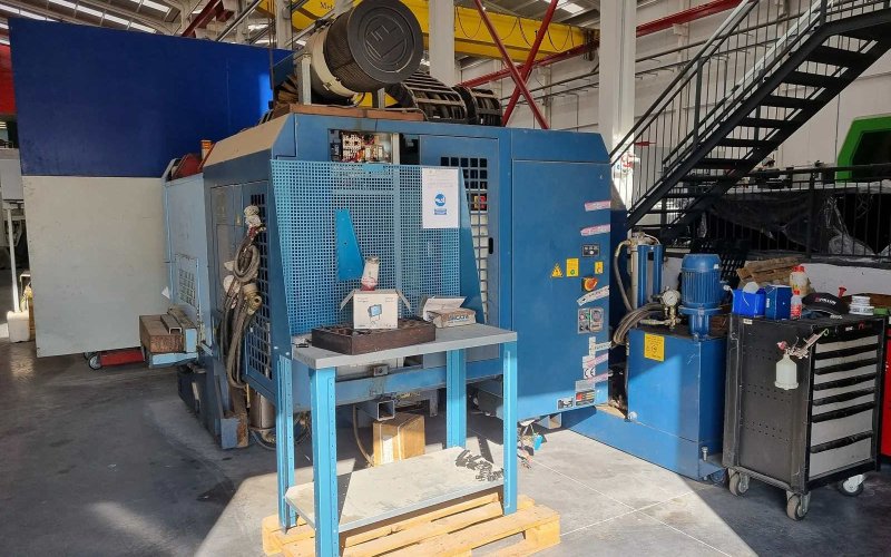 Вертикальний обробний центр з ЧПУ MATSUURA V. MAX 800 - 2002 р.