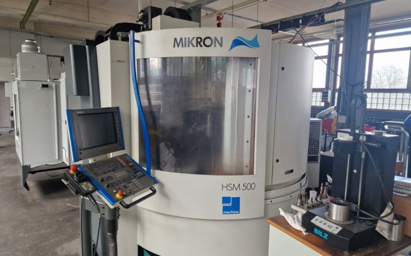 Вертикальний обробний центр  з ЧПУ MIKRON HSM 500