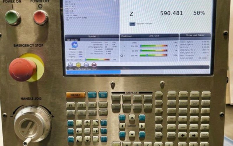 Вертикальний обробний центр з ЧПУ (з 4 віссю) HAAS VF-3