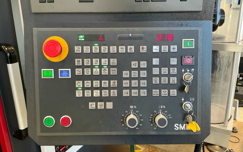 Вертикальный обрабатывающий центр SMEC MCV6700L