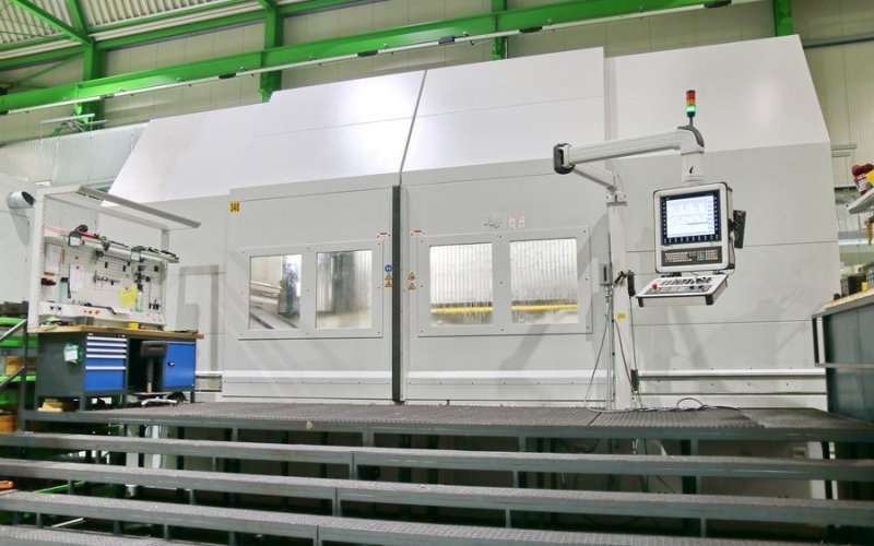 Вертикальный токарный обрабатывающий центр с ЧПУ PITTLER - PV 4000