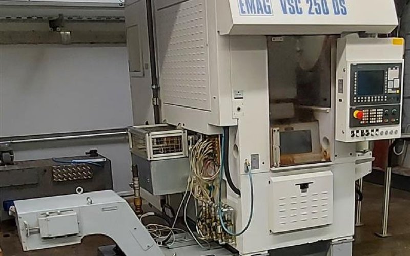 Вертикальний токарний верстат EMAG VSC 250 DS