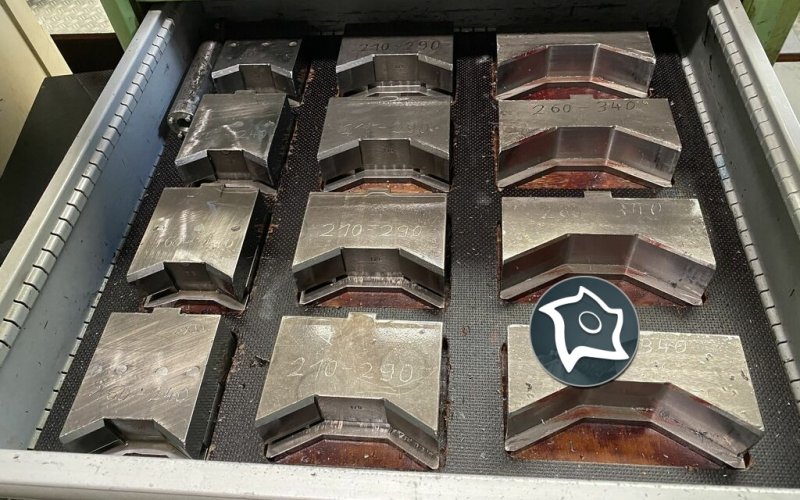 Зубофрезерний верстат з ЧПУ Pfauter Gleason PE 300 CNC