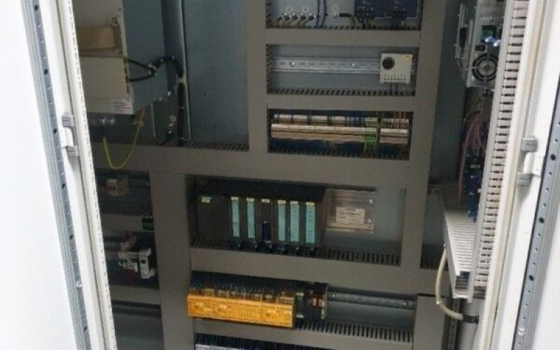 Зубофрезерний верстат - вертикальний MODUL SerWeMaa ZFWZ 03