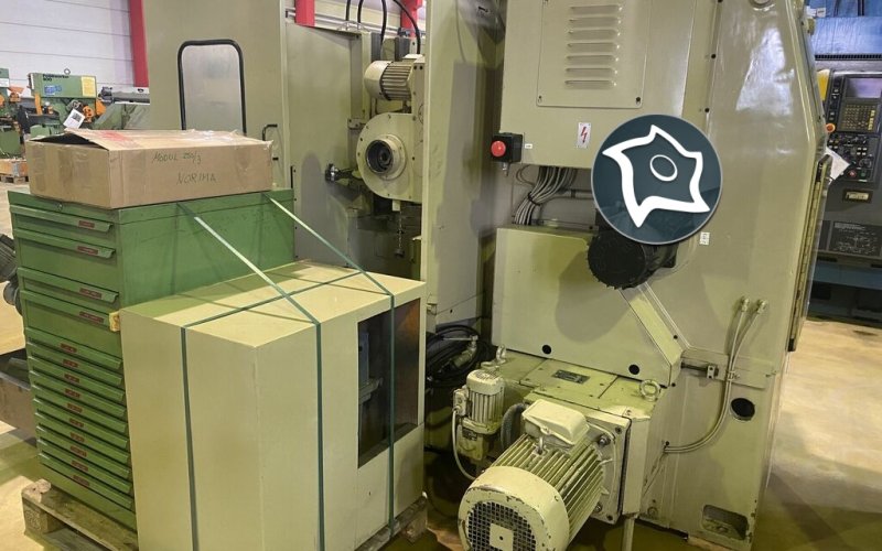 Зубофрезерний вертикальний верстат WMW MODUL ZFWZ 250-3