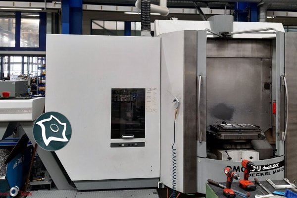5-осевой фрезерный станок с ЧПУ DECKEL MAHO DMC 80 U duoBLOCK