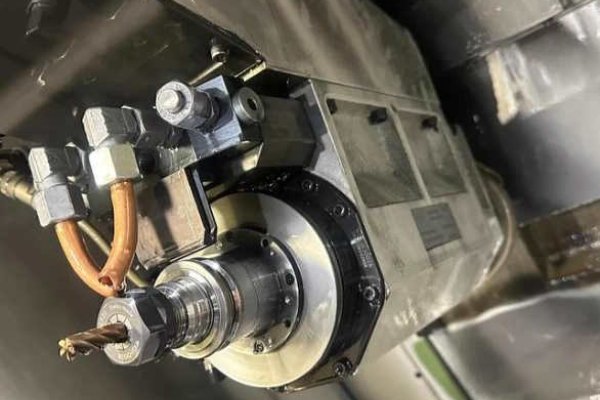 5-осевой шлифовальный станок с ЧПУ SCHÜTTE 305 Linear