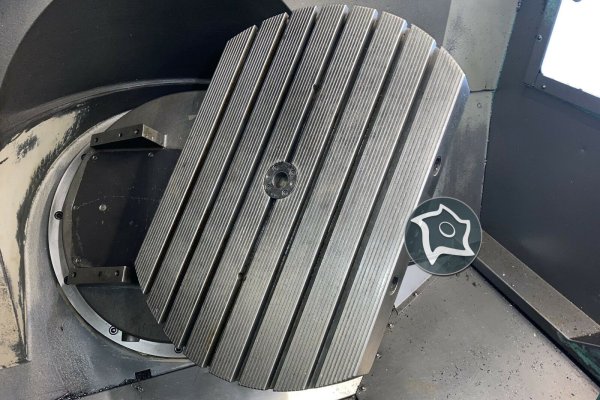 5-осевой вертикально-фрезерный станок с ЧПУ Deckel Maho DMU 70 V