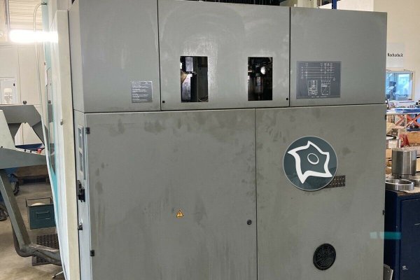 5-осевой вертикально-фрезерный станок с ЧПУ Deckel Maho DMU 70 V