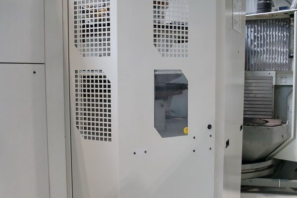 5-осьовий вертикальний обробний центр HERMLE - C 30 UP Dynamic