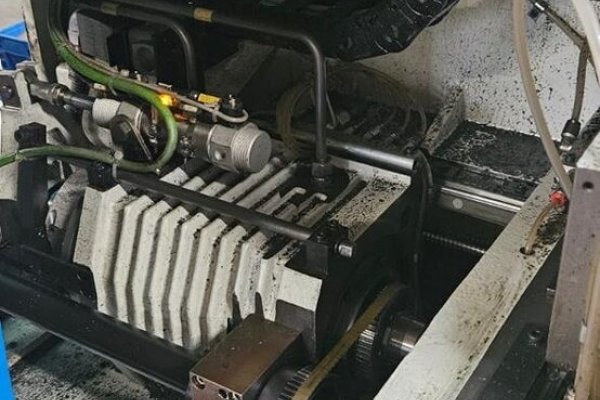 Автоматический токарный станок MANURHIN KMX 413