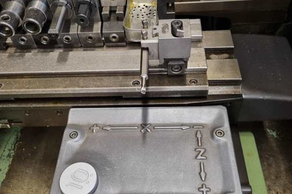 Чистовой токарный станок SPINNER BK - CNC