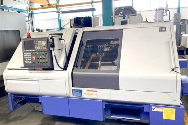 Довгий токарний верстат STAR MICRONICS ST 38