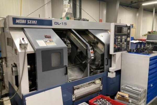 Двухшпиндельные токарные станки с ЧПУ MORI SEIKI DL-15