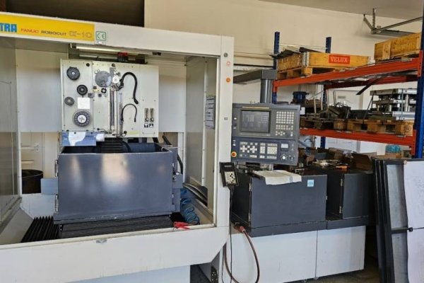 Электроэрозионный проволочно-вырезной станок Fanuc Alpha-1C