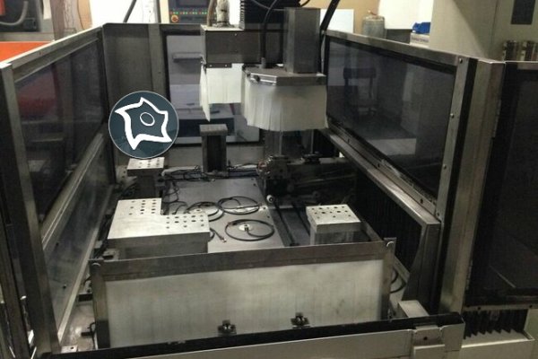 Електроерозійний верстат з ЧПУ Matra Fanuc W3