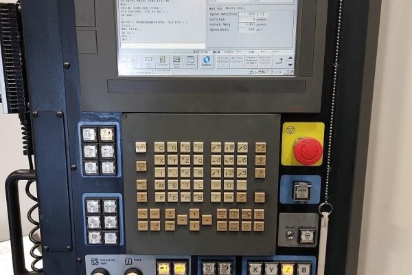 Фрезерні центри з ЧПУ MAKINO A81 із системою Fanuc 310