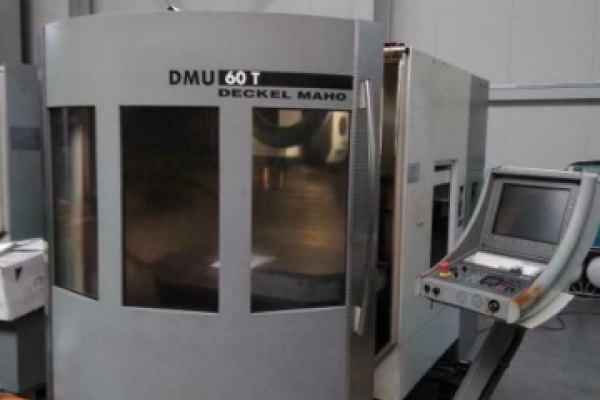 Фрезерний обробний центр з ЧПУ DECKEL MAHO DMU 60T