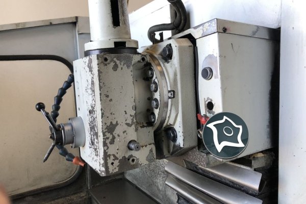 Фрезерный с ЧПУ станок универсальный Mikron UME 560
