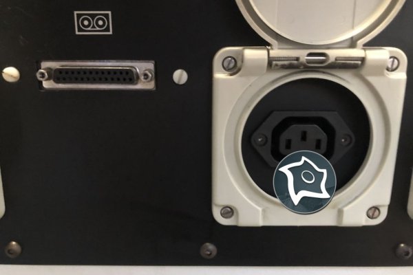 Фрезерный с ЧПУ станок универсальный Mikron UME 560