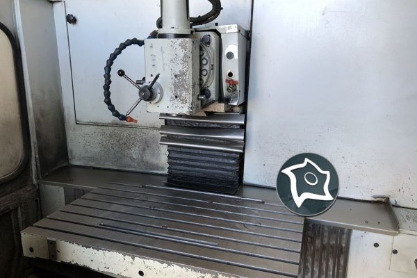 Фрезерный с ЧПУ станок универсальный Mikron UME 560