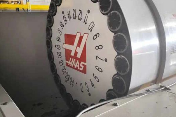 Фрезерный станок с ЧПУ Haas VF2SS