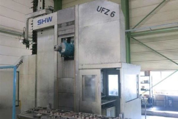 Фрезерный станок с подвижной колонной SHW UF6 L