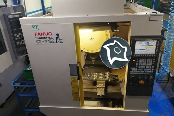Фрезерный вертикальный станок с ЧПУ FANUC ROBODRILL ALPHA T21i E 